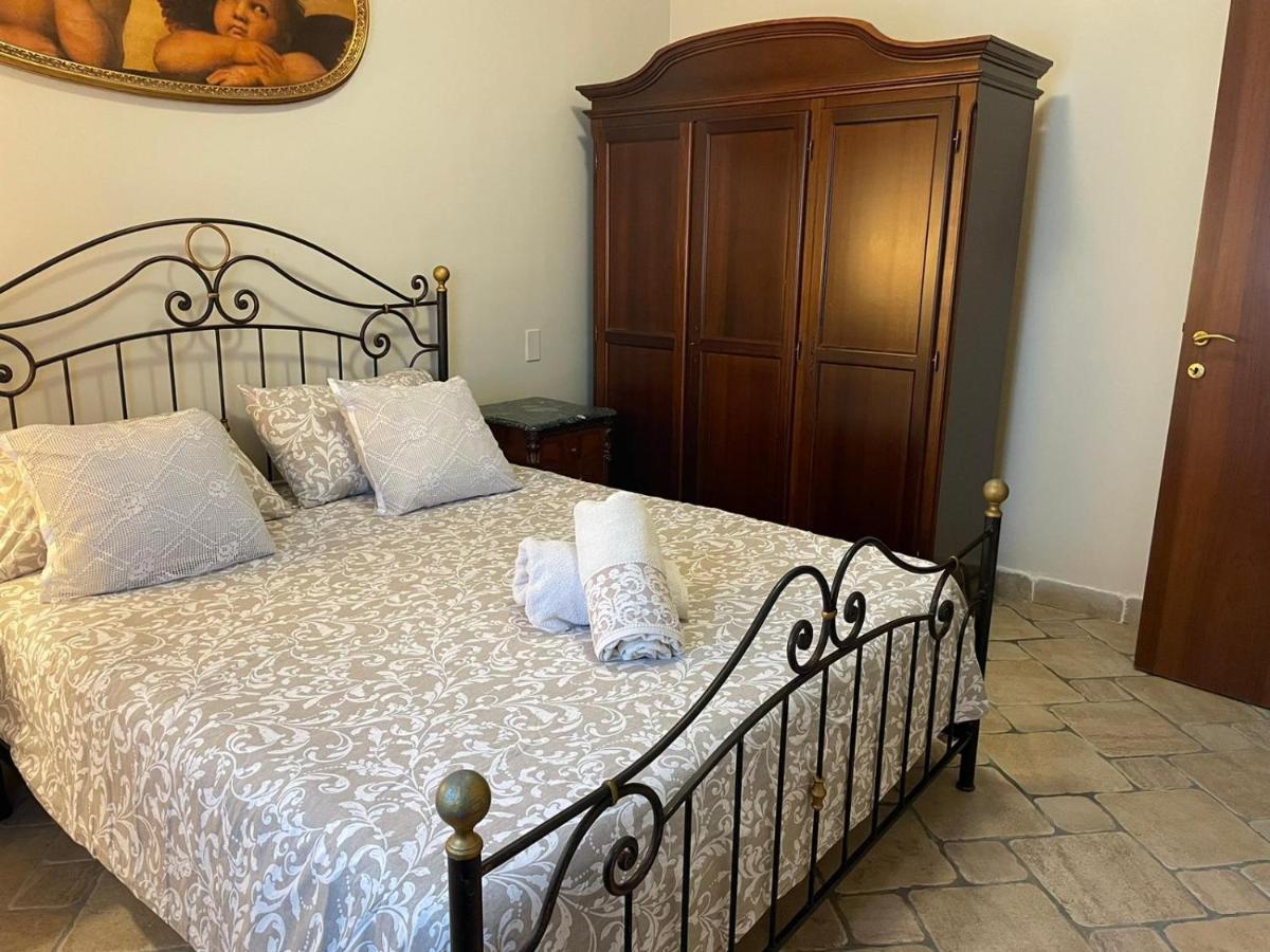 Case Barolo Syracuse Esterno foto